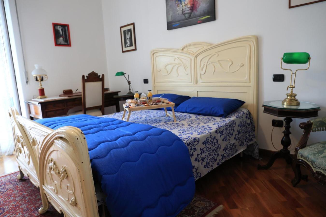 Bernadette * Naples